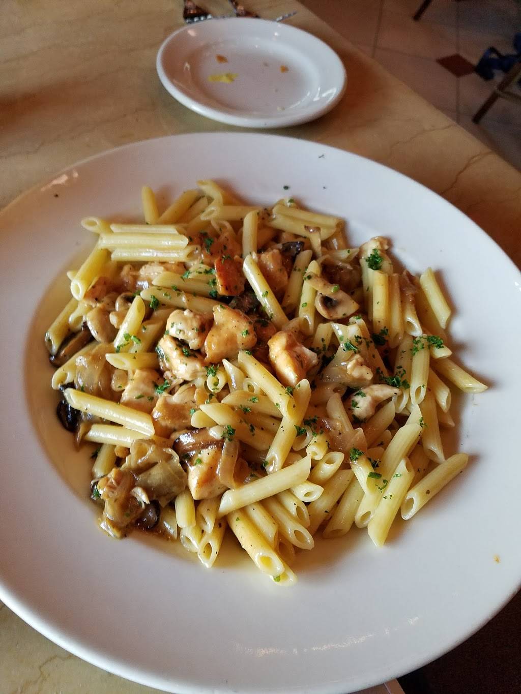 The Cheesecake Factory | restaurant | 1350 Stoneridge Mall Rd, Pleasanton, CA 94588, USA | 9254631311 OR +1 925-463-1311