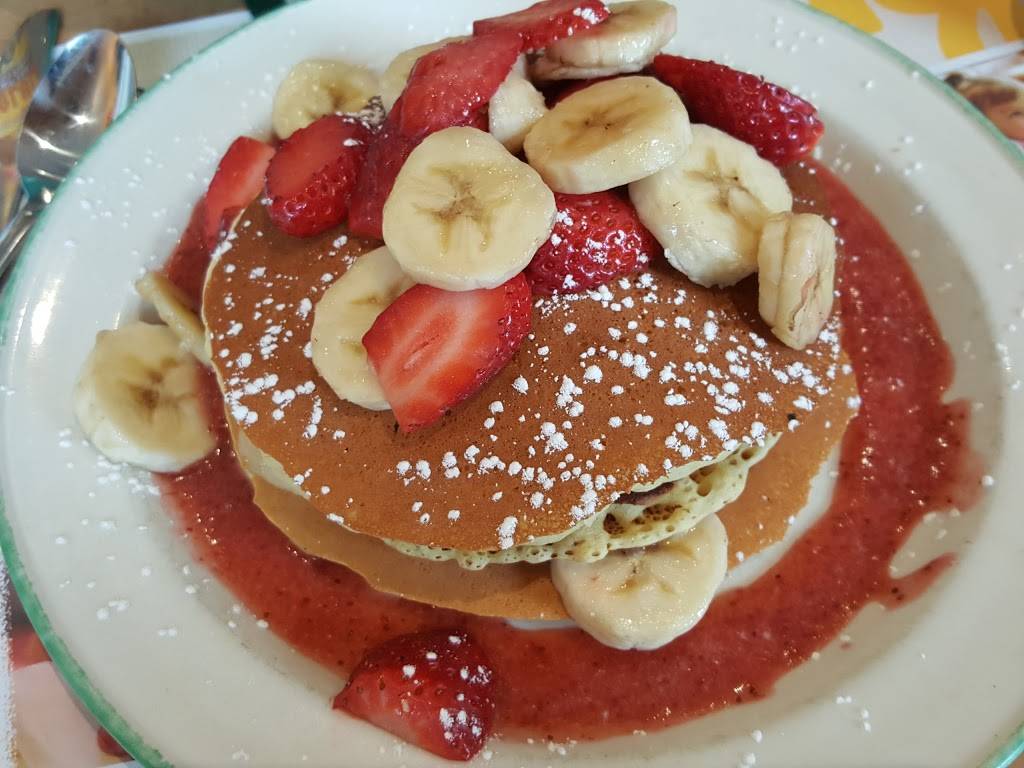 Cora Breakfast and Lunch | restaurant | 4559 Hurontario St #9, Mississauga, ON L4Z 3L9, Canada | 9055019244 OR +1 905-501-9244