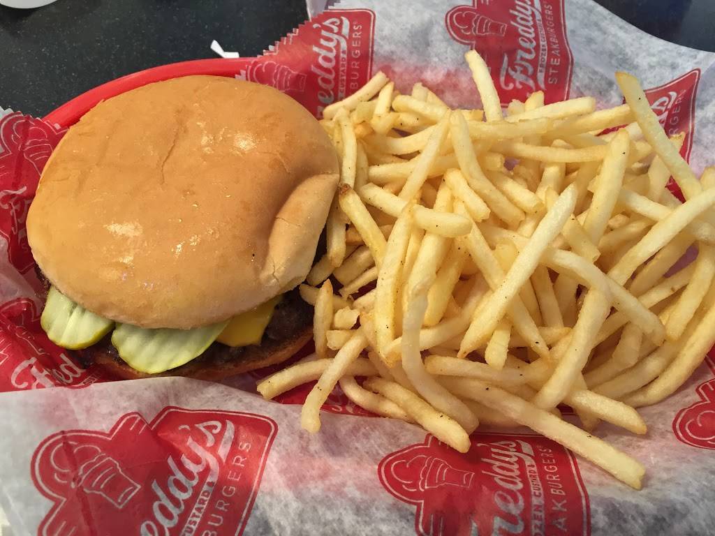 Freddys Frozen Custard & Steakburgers | restaurant | 100 Brickton Rd, Columbia, MO 65201, USA | 5734422415 OR +1 573-442-2415