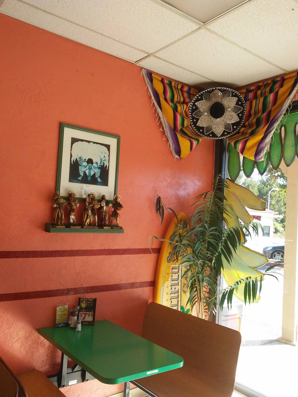 La Fiesta Mexican Grill | restaurant | 14711 Princeton Ave #9, Moorpark, CA 93021, USA | 8055294911 OR +1 805-529-4911