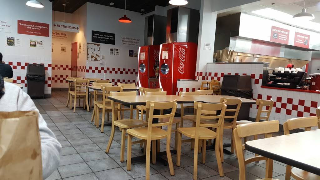 Five Guys | meal takeaway | 7730 Old Branch Ave, Clinton, MD 20735, USA | 3018565331 OR +1 301-856-5331