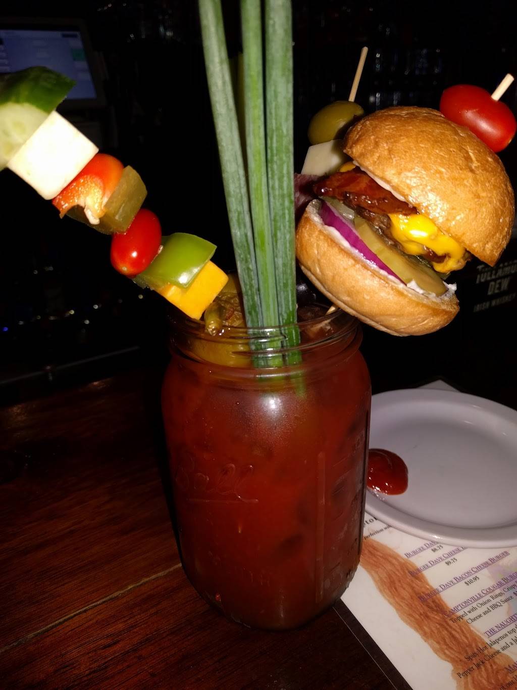 Burgee Daves At The Mayo | restaurant | 15315 Cleveland Ave, Camptonville, CA 95922, USA | 5302883301 OR +1 530-288-3301