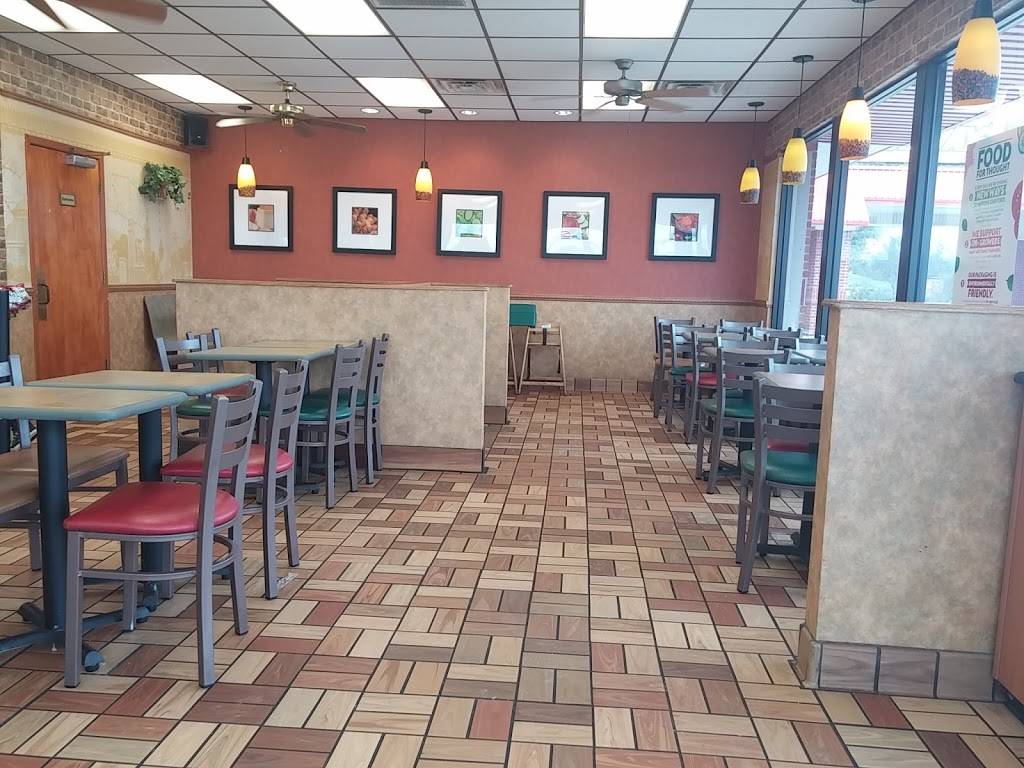 Subway Restaurants | restaurant | 600 Forest Dr, Belton, TX 76513, USA | 2549337827 OR +1 254-933-7827