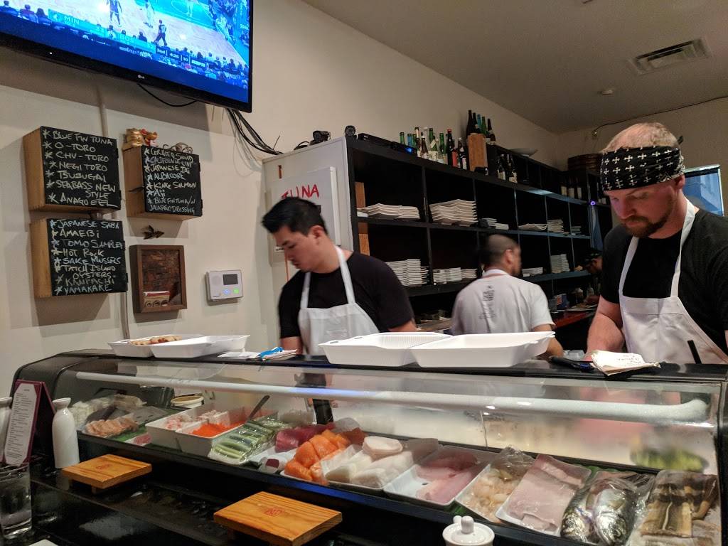 Tomodachi Sushi | restaurant | 4101 W Parmer Ln, Austin, TX 78727, USA | 5128219472 OR +1 512-821-9472