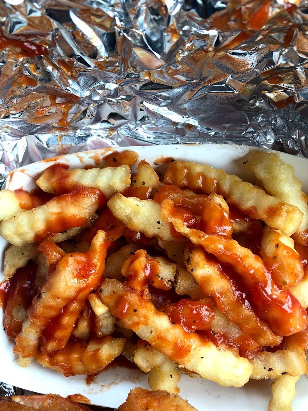 Sid Bookers Shrimp Corner | restaurant | 4600 N Broad St, Philadelphia, PA 19140, USA | 2153294455 OR +1 215-329-4455