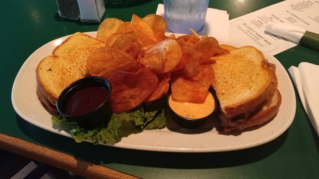 Putters Sports Grill - Liberty Twp | restaurant | 6575 Cincinnati Dayton Rd, Liberty Township, OH 45044, USA | 5137550222 OR +1 513-755-0222