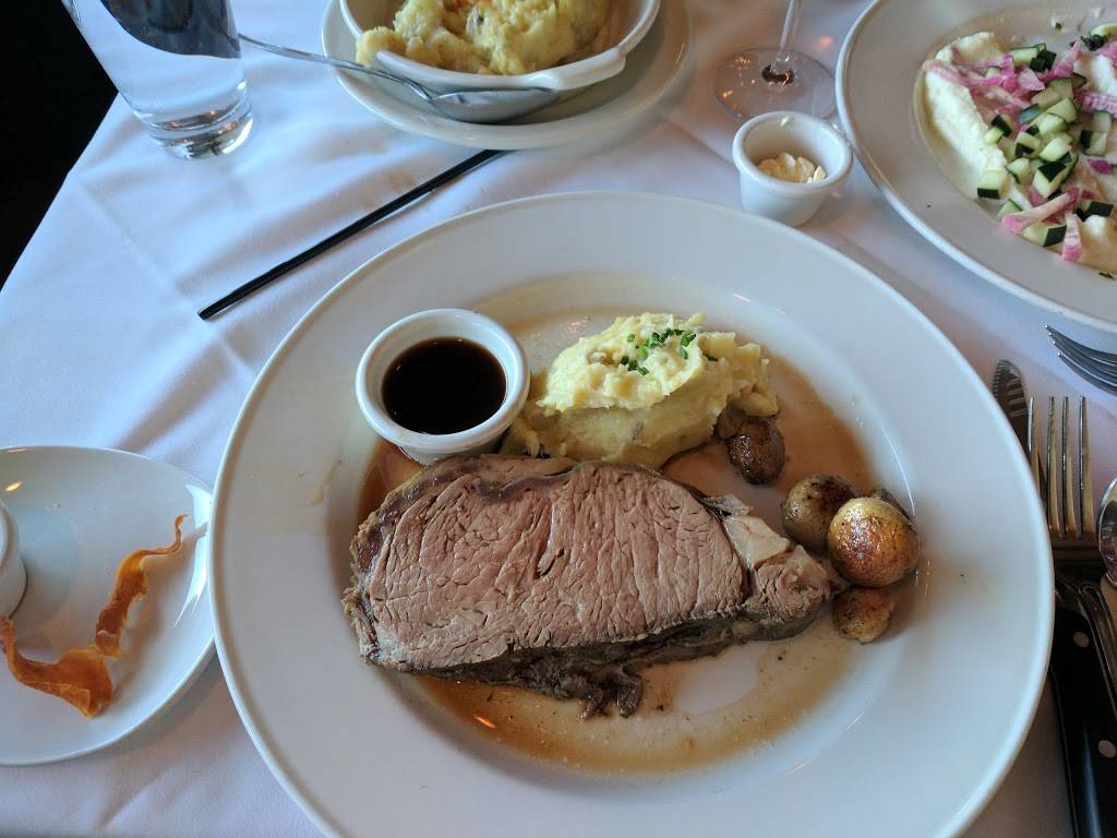 Chart House | restaurant | 25908 Genesee Trail Rd, Golden, CO 80401, USA | 3035269813 OR +1 303-526-9813