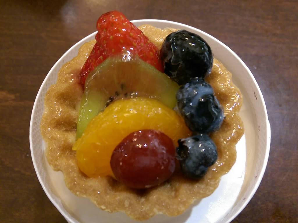 La Madeleine | restaurant | 8005 Cedar Springs Road, Dallas, TX 75235, USA | 2143587614 OR +1 214-358-7614