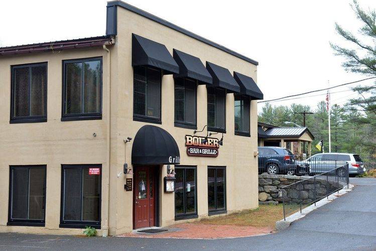 Boiler Bar and Grille | restaurant | 245 Tully Rd, Orange, MA 01364, USA | 9782489700 OR +1 978-248-9700