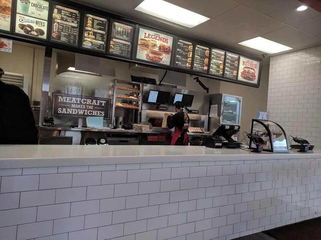 Arbys | restaurant | 3742 Davison Rd, Flint, MI 48506, USA | 8107443591 OR +1 810-744-3591