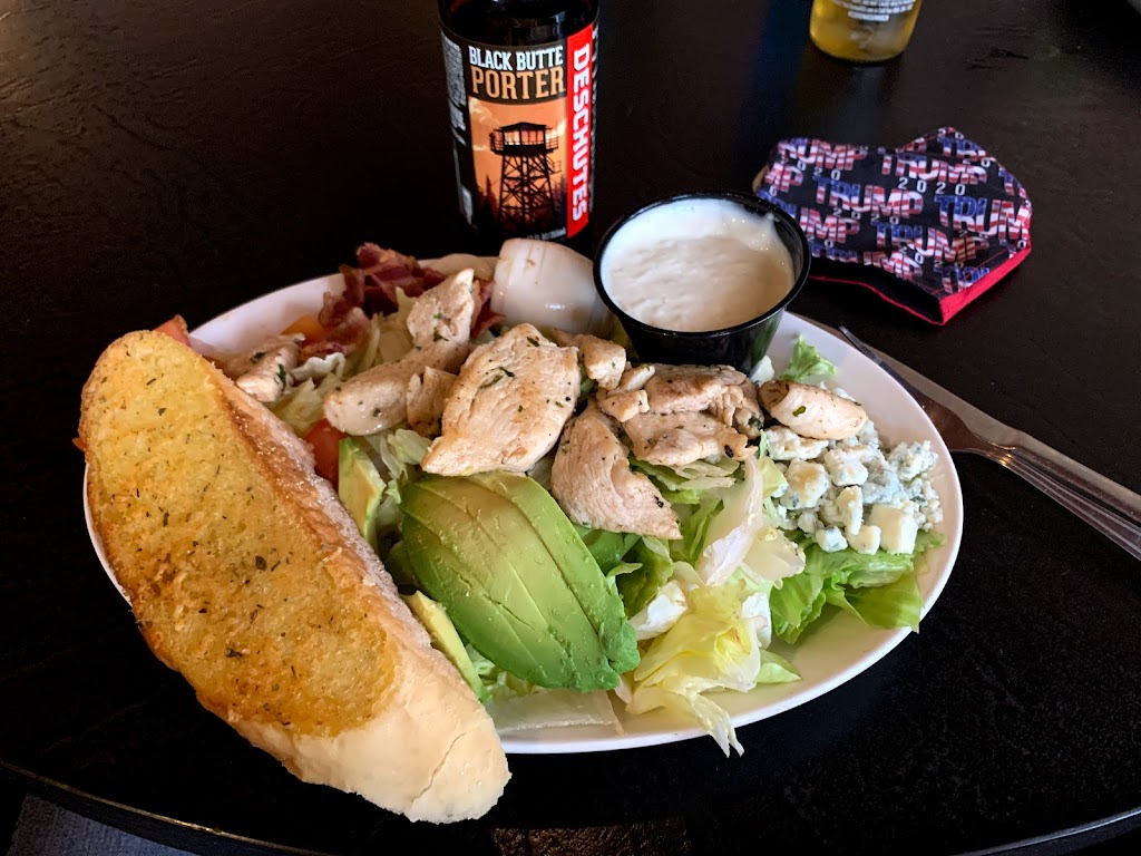 Eagles Nest Food & Spirits | restaurant | 117 N E St, Lakeview, OR 97630, USA | 5419474824 OR +1 541-947-4824