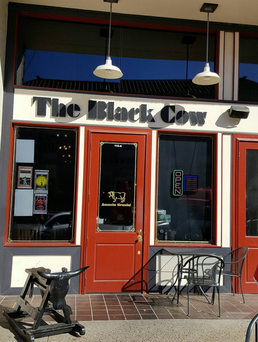 The Black Cow | restaurant | 115 12th St, Columbus, GA 31901, USA | 7063212020 OR +1 706-321-2020