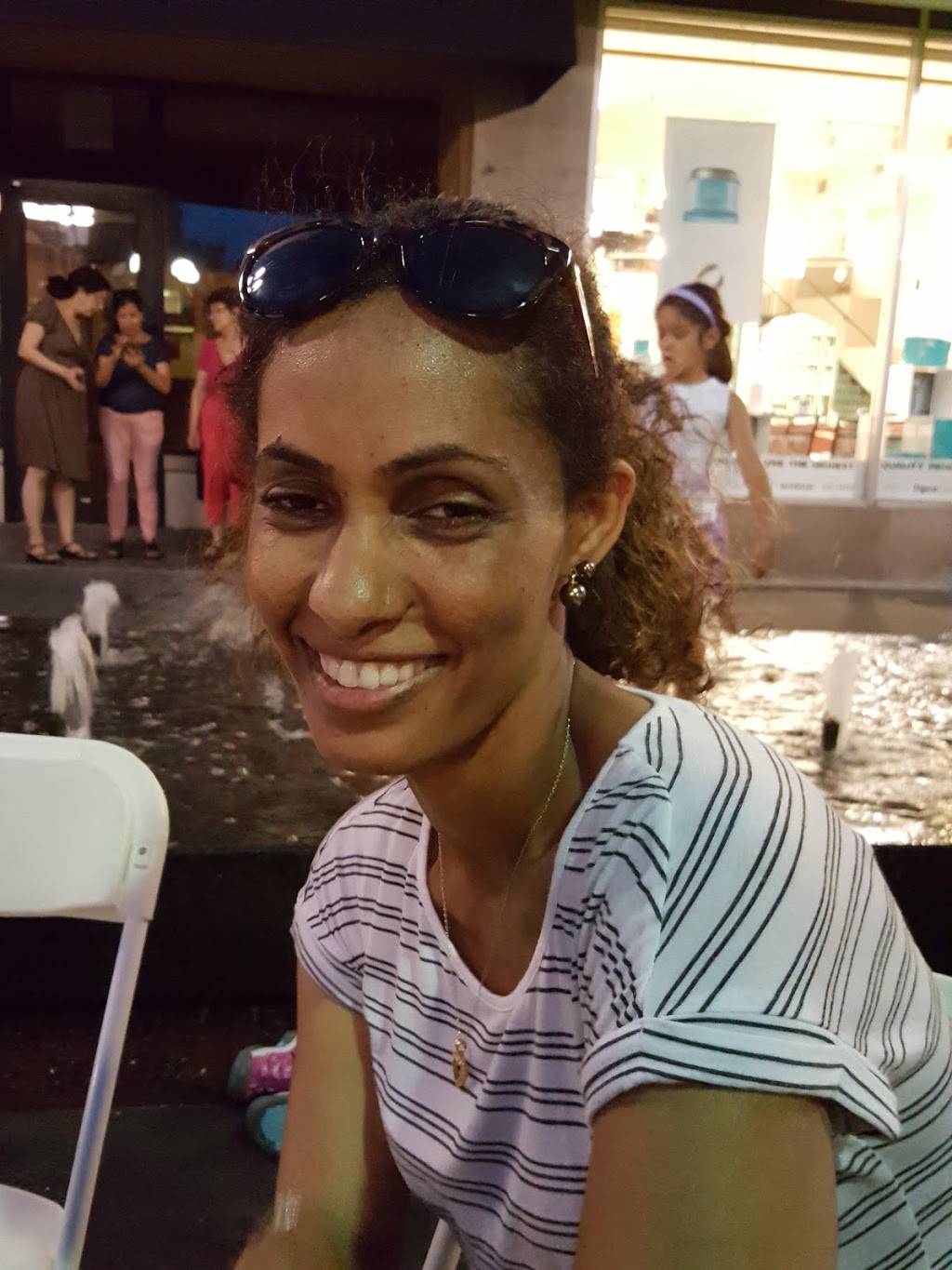 Cold Stone Creamery | bakery | 134 N Marion St, Oak Park, IL 60301, USA | 7083833400 OR +1 708-383-3400