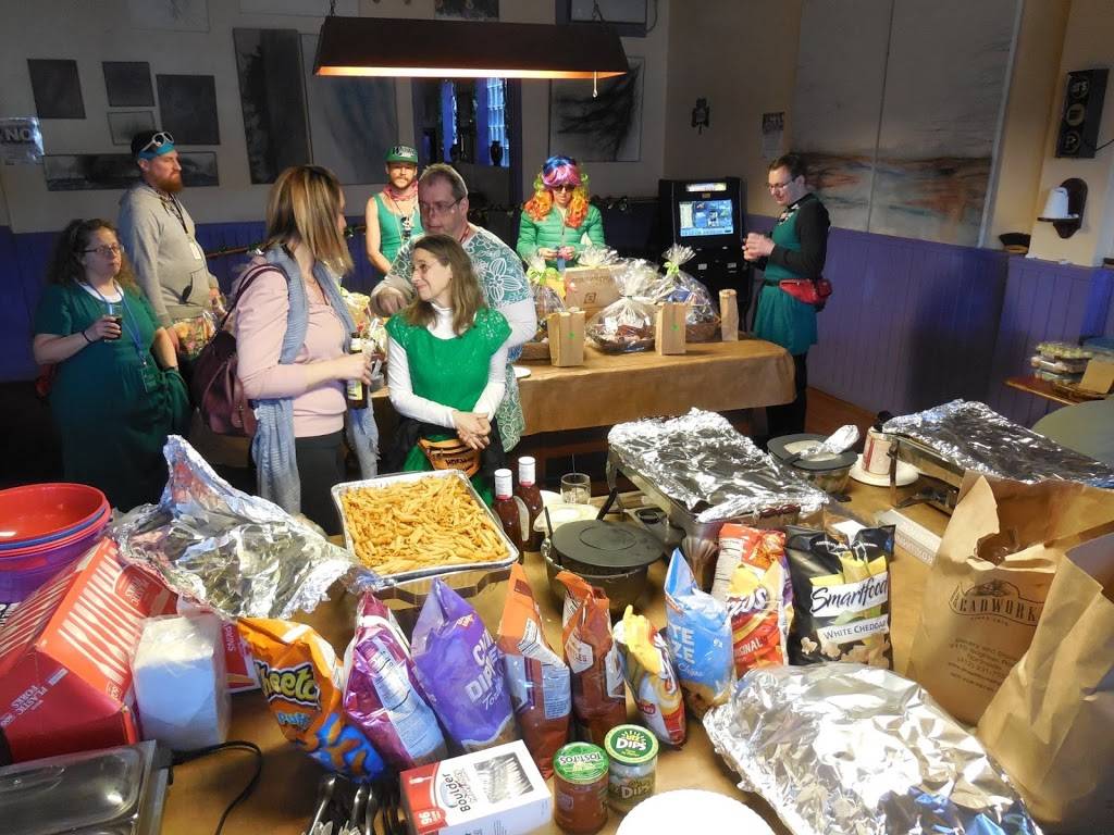 Krazy Karens Cafe & Galleria | restaurant | 1000 N Canal St, Pittsburgh, PA 15215, USA | 4123142772 OR +1 412-314-2772