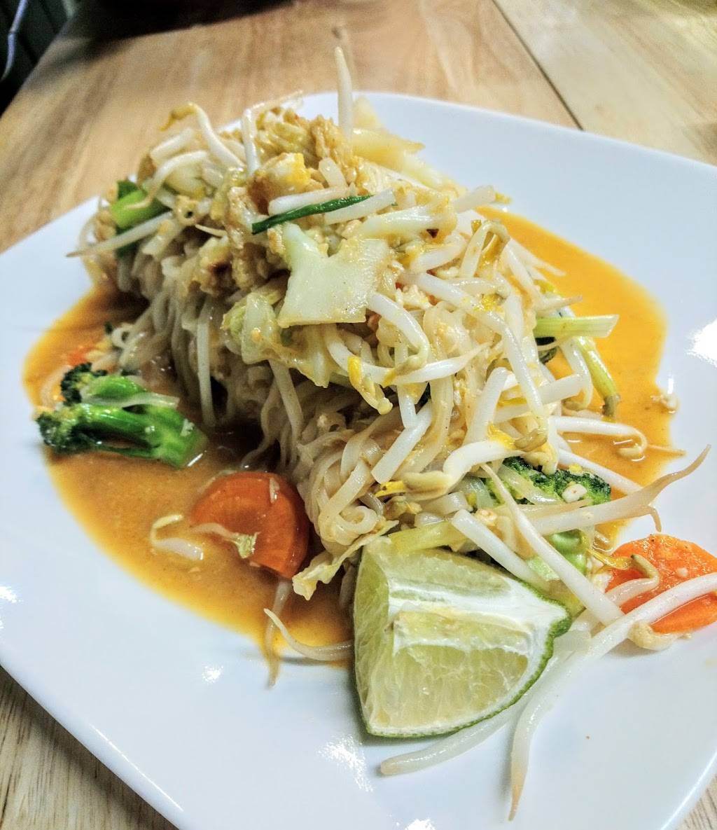 Restaurant Lueur du Mékong | restaurant | 310 Rue Boivin, Granby, QC J2G 2K6, Canada | 4507707953 OR +1 450-770-7953