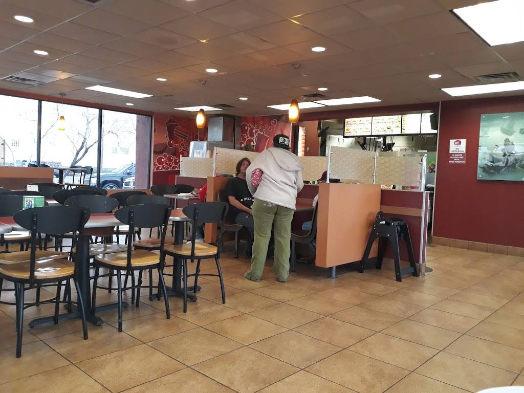 Jack in the Box | restaurant | 2970 E Desert Inn Rd, Las Vegas, NV 89121, USA | 7027331421 OR +1 702-733-1421