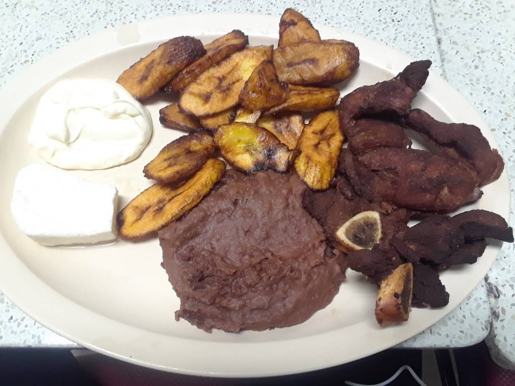 Islas De La Bahia | restaurant | 14405 Prairie Ave d, Lawndale, CA 90260, USA | 4242690680 OR +1 424-269-0680