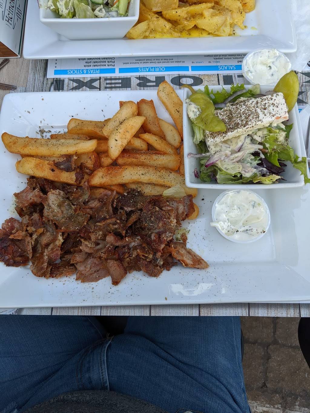 Arahova Souvlaki - Decarie | restaurant | 7965 Boulevard Décarie, Montréal, QC H4P 2H5, Canada | 4382398788 OR +1 438-239-8788