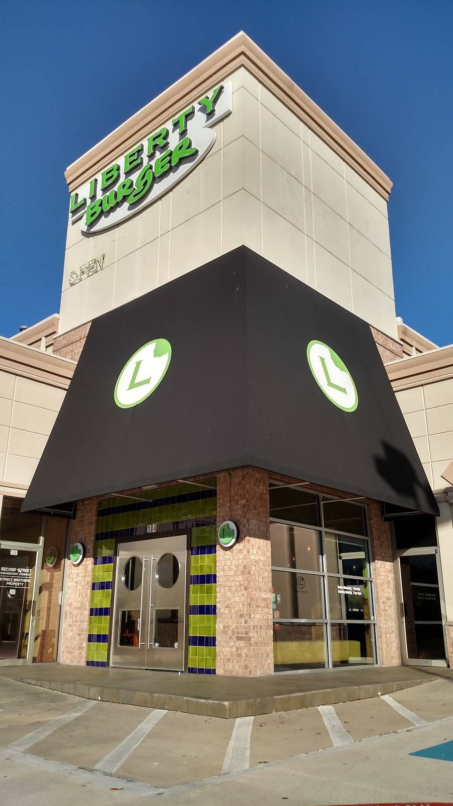 Liberty Burger | restaurant | 5181 Keller Springs Rd, Dallas, TX 75248, USA | 2149547223 OR +1 214-954-7223