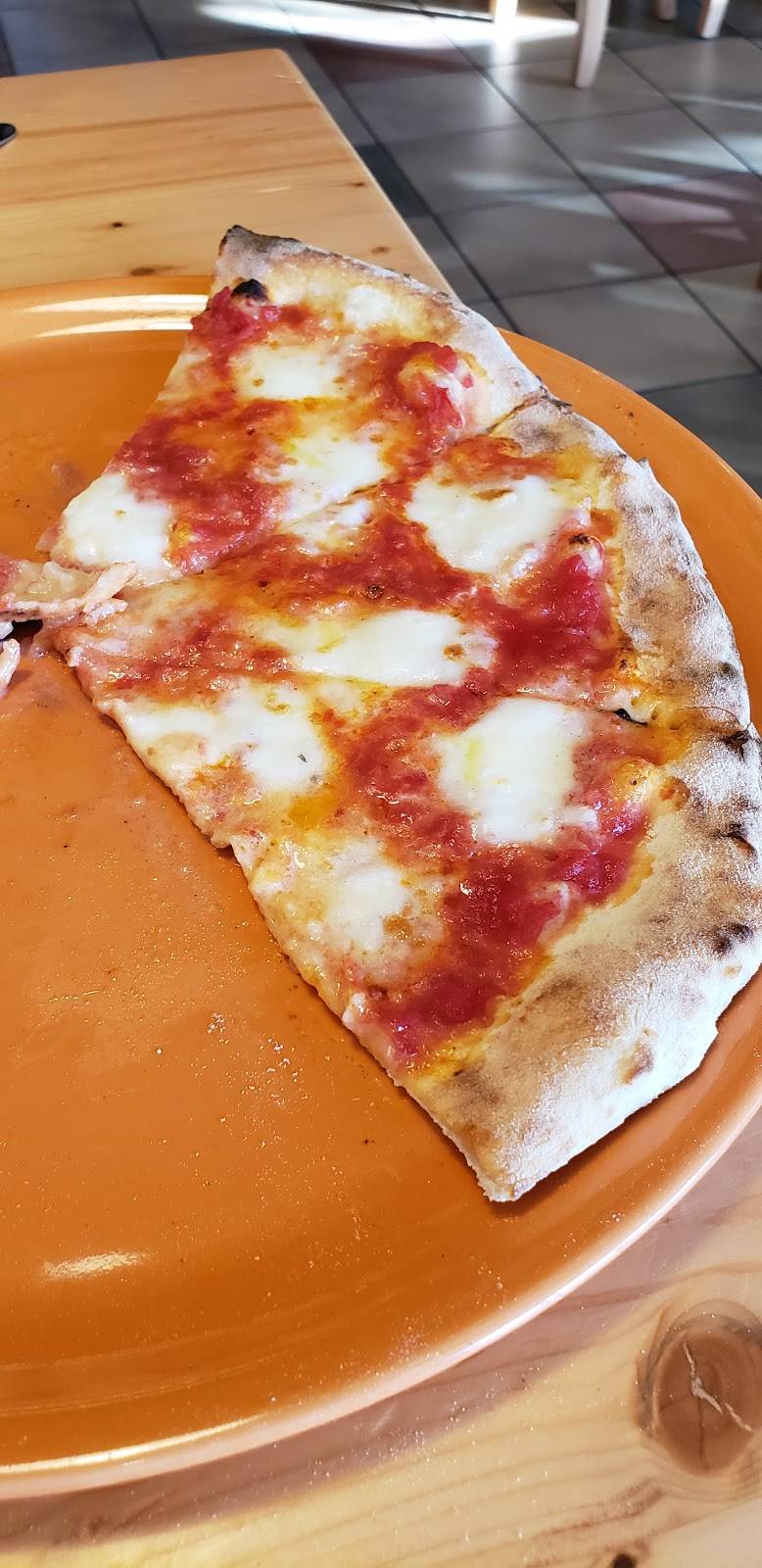 Naples street food Oceanside | restaurant | 2905 Long Beach Rd, Oceanside, NY 11572, USA | 5164421692 OR +1 516-442-1692