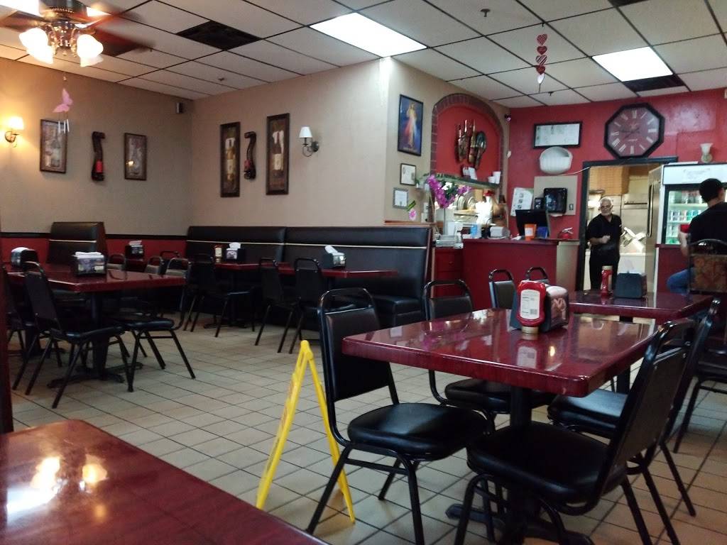 Borinquen Restaurant & Pizzeria | restaurant | 888 Cypress Pkwy, Poinciana, FL 34759, USA | 4079335555 OR +1 407-933-5555