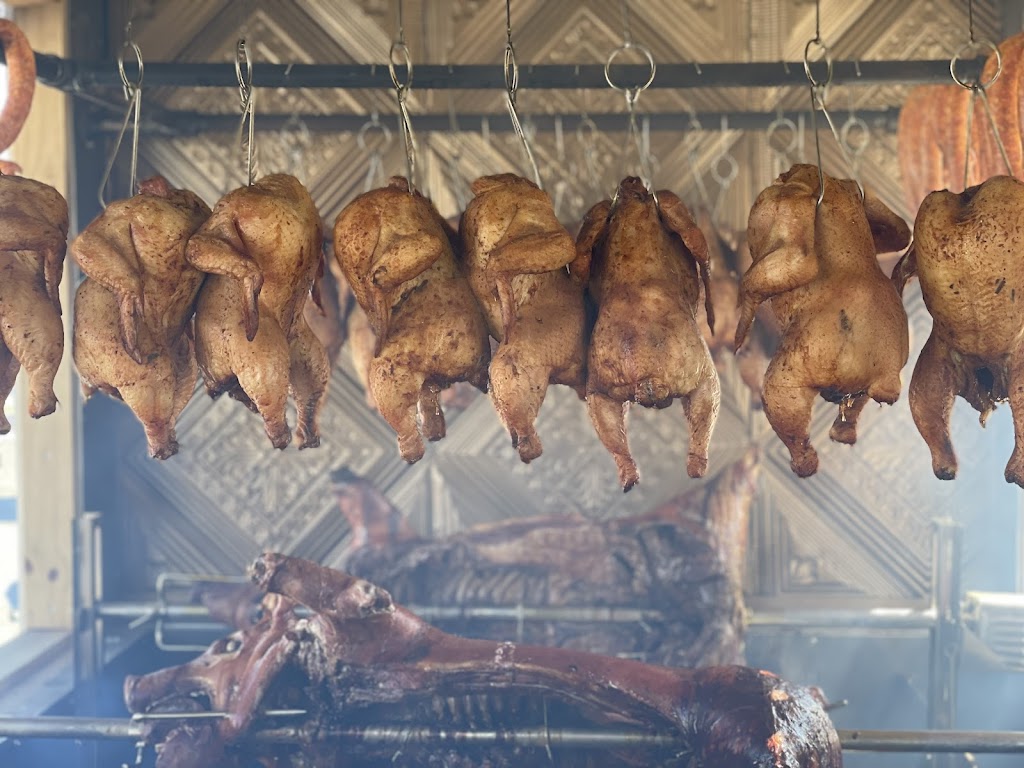 Lechonera DMV | restaurant | 7540 Washington Blvd, Elkridge, MD 21075, USA | 2407565359 OR +1 240-756-5359