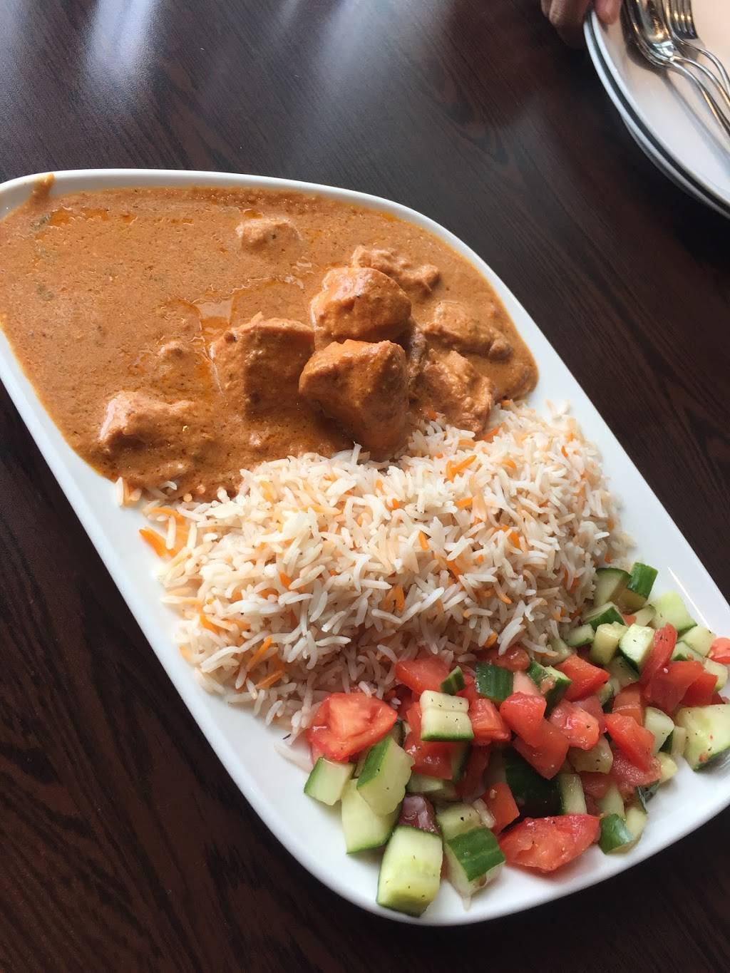 Aunty’s Kitchen - Eglinton | restaurant | 1018 Eglinton Ave E, Mississauga, ON L4W 1K3, Canada | 9052060000 OR +1 905-206-0000