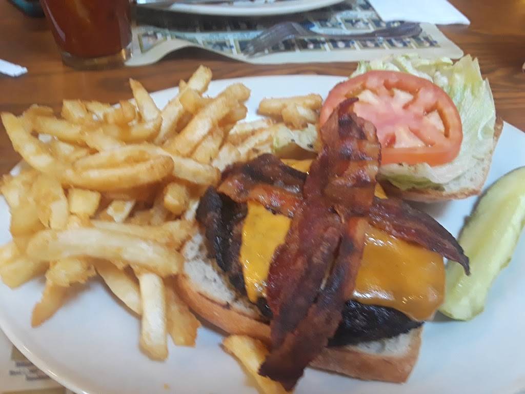 Flat Penny Bar & Grill | restaurant | 263 West St, Berlin, MA 01503, USA | 9784150150 OR +1 978-415-0150