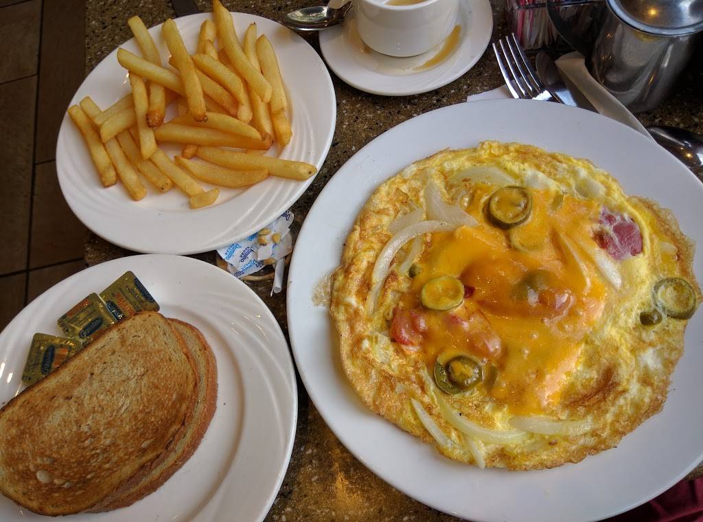 Gracie Mews Diner | meal takeaway | 1550 1st Avenue, New York, NY 10028, USA | 2128612290 OR +1 212-861-2290