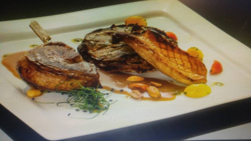 Restaurant Casablanca | restaurant | 179 Rue Principale, Saint-Sauveur, QC J0R 1R0, Canada | 4502270245 OR +1 450-227-0245