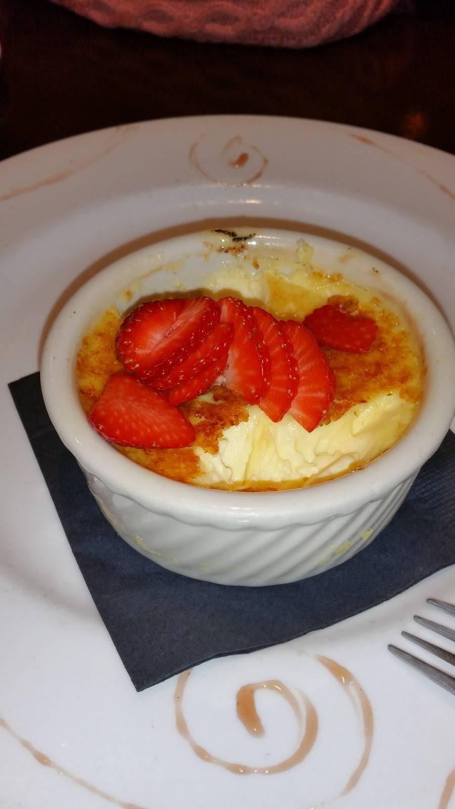 The Quarter Bistro | restaurant | 300 S Maple Rd, Ann Arbor, MI 48103, USA | 7349299200 OR +1 734-929-9200