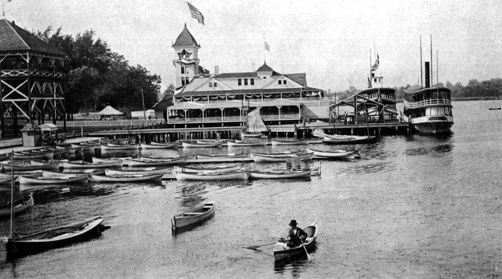 Roses | restaurant | 550 Lakeside Dr SE, East Grand Rapids, MI 49506, USA | 6164581122 OR +1 616-458-1122