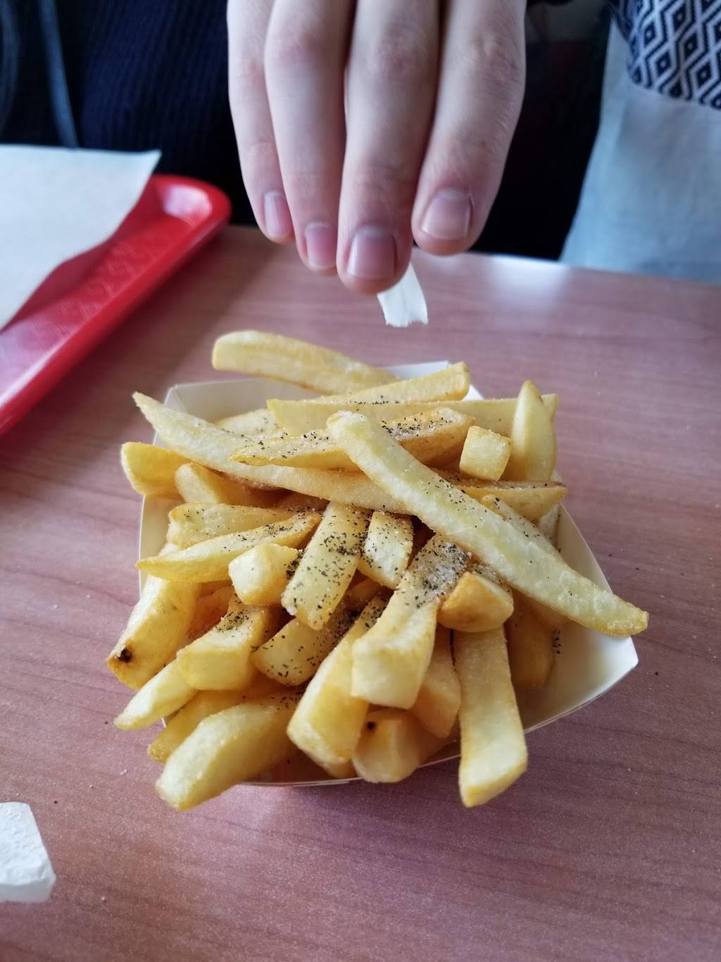 B&D Burger | restaurant | 222 1300 E, Salt Lake City, UT 84102, USA | 8015827200 OR +1 801-582-7200