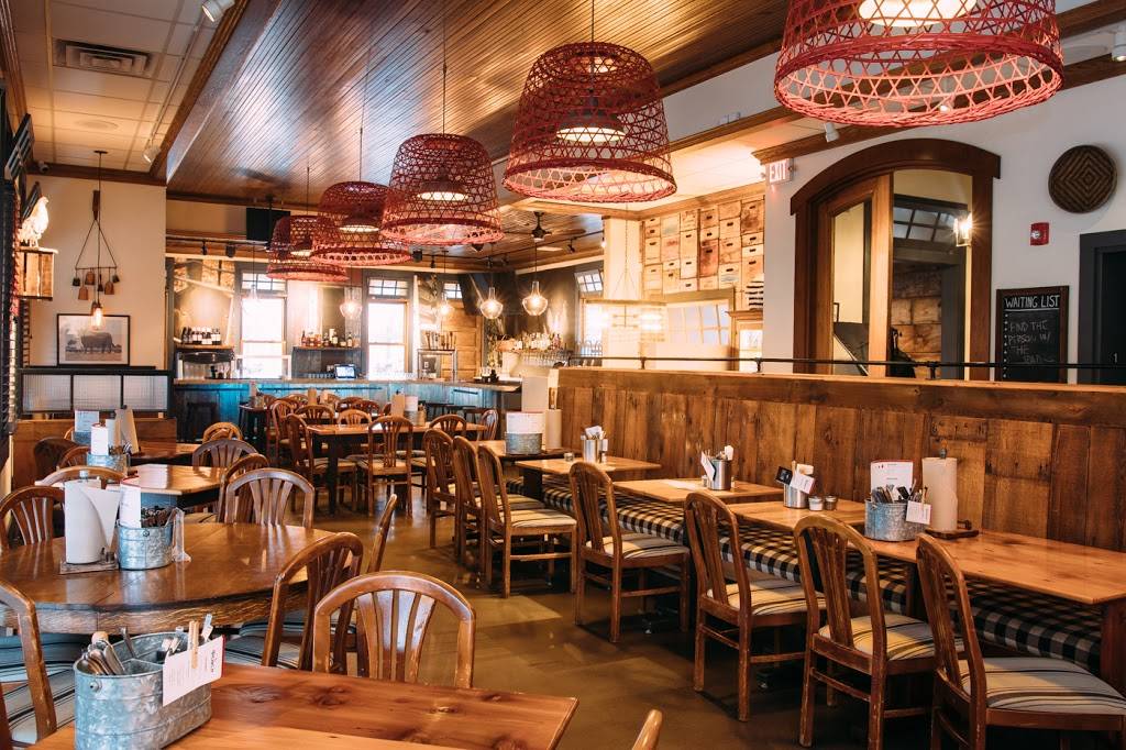 Porch | restaurant | 20 4th St SE Upper Level, Rochester, MN 55904, USA | 5073226551 OR +1 507-322-6551