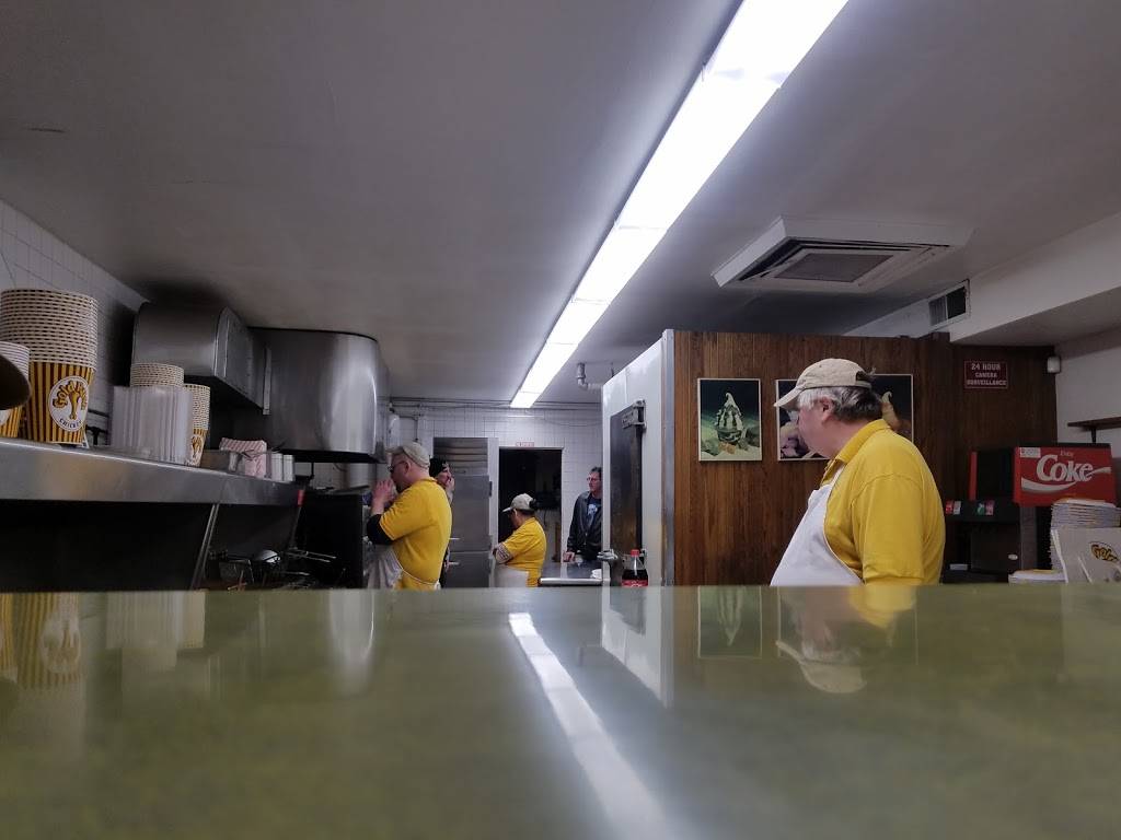 Gold Rush Chicken Carry Out | restaurant | 3500 S Howell Ave, Milwaukee, WI 53207, USA | 4144814010 OR +1 414-481-4010