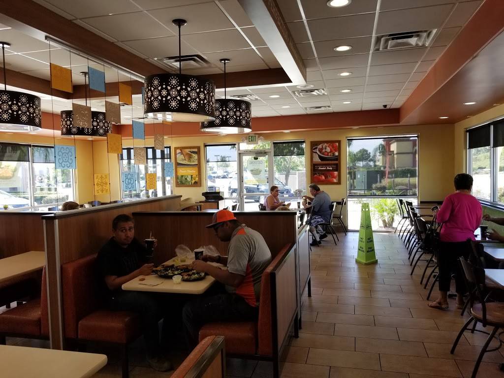 El Pollo Loco | restaurant | 2661 Mt Vernon Ave, Bakersfield, CA 93306, USA | 6618725526 OR +1 661-872-5526