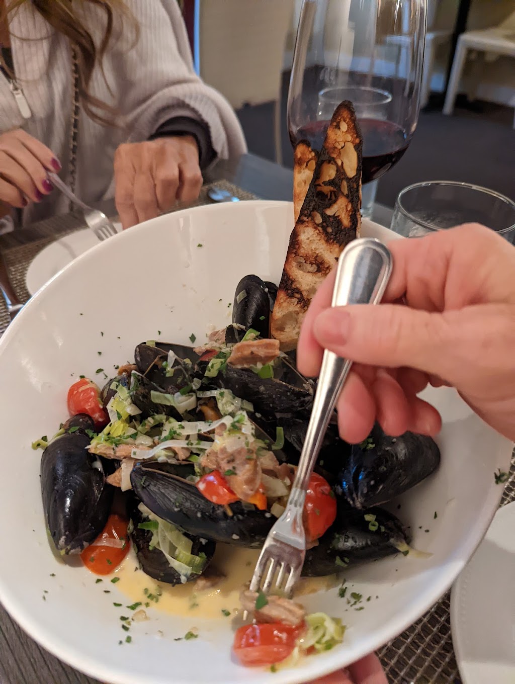 Sconset Café | restaurant | 8 Main St, Siasconset, MA 02564, USA | 5082574008 OR +1 508-257-4008