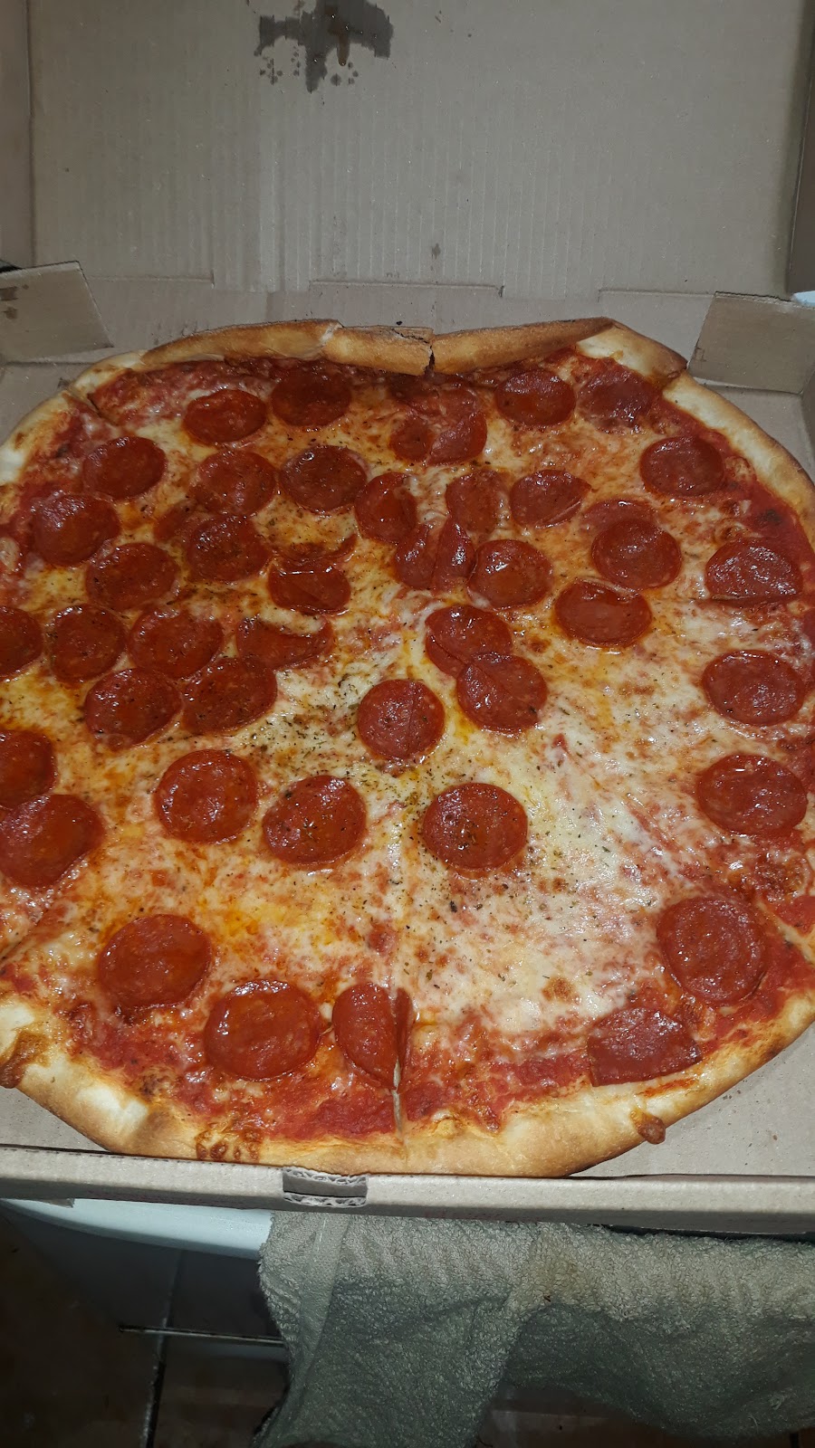 Fabios Pizza & Delivery | restaurant | 3118 E Princess Anne Rd, Norfolk, VA 23504, USA | 7579373121 OR +1 757-937-3121