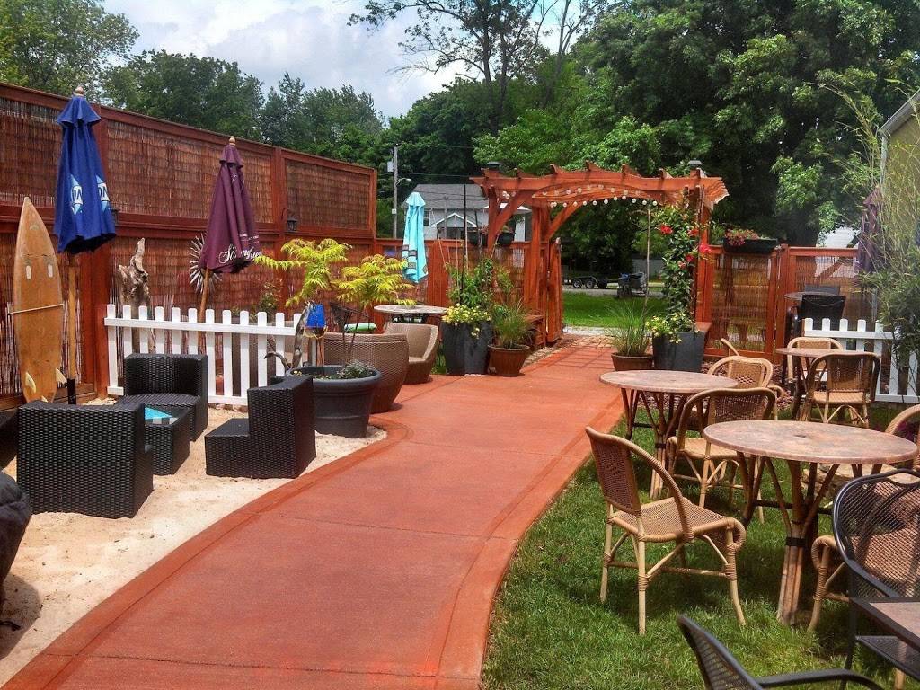 Green Kayak Grille & Pub | restaurant | 200 Front St, New Richmond, OH 45157, USA | 5138436040 OR +1 513-843-6040