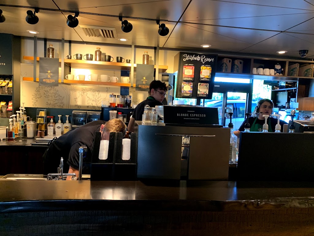 Starbucks | cafe | 12209 NE 85th St, Kirkland, WA 98033, USA | 4258275247 OR +1 425-827-5247