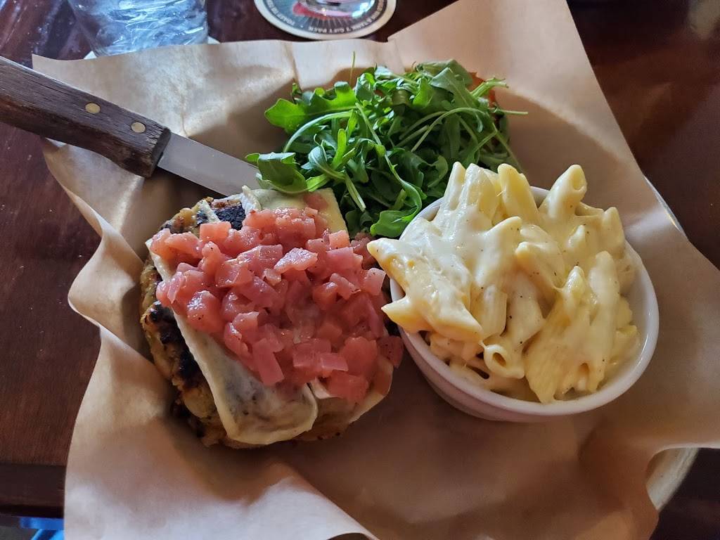 Finleys Pub | restaurant | 2019, 375 S Pearl St, Denver, CO 80209, USA | 3032824790 OR +1 303-282-4790