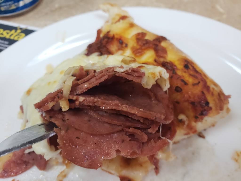 Resto Du Quartier | meal delivery | 765 Boulevard Saint-Joseph O, Drummondville, QC J2E 1K4, Canada | 8194727200 OR +1 819-472-7200