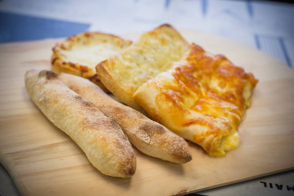 Steves Pizzeria | restaurant | 455 Grand Ave E, Chatham, ON N7L 1X4, Canada | 5193551700 OR +1 519-355-1700