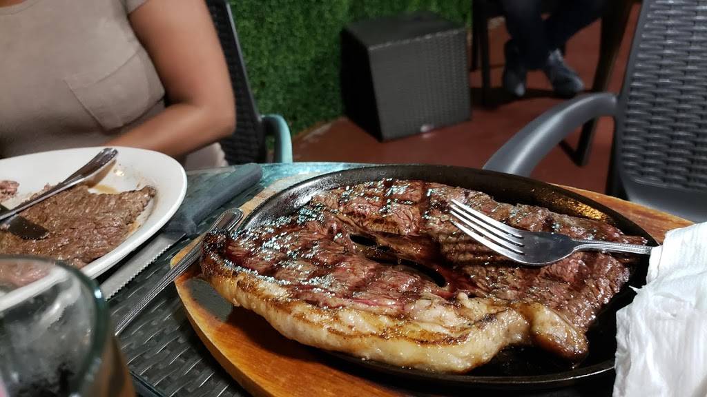 Latinos Restaurante | bakery | 1754 W Hillsboro Blvd, Deerfield Beach, FL 33442, USA | 9544287411 OR +1 954-428-7411