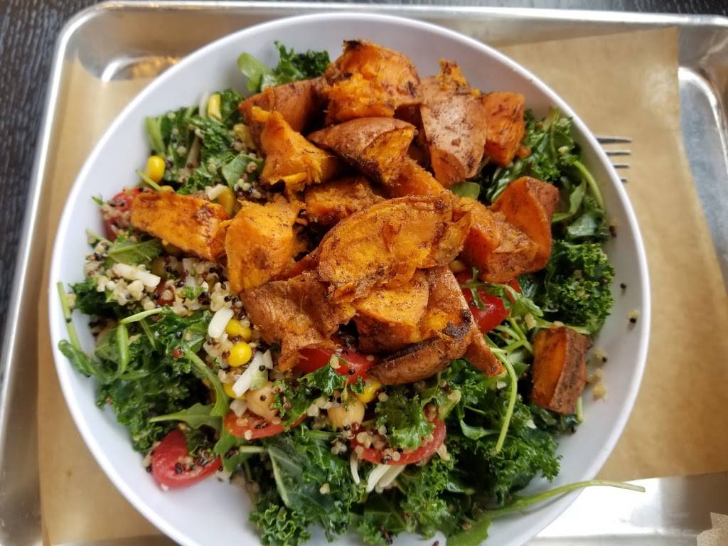 CoreLife Eatery | restaurant | 5201 Cornerstone North Boulevard, Centerville, OH 45440, USA | 9376198370 OR +1 937-619-8370