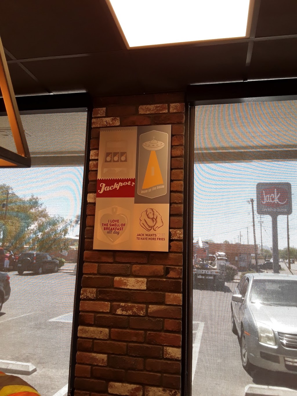 Jack in the Box | restaurant | 3326 E Grant Rd, Tucson, AZ 85716, USA | 5203268711 OR +1 520-326-8711