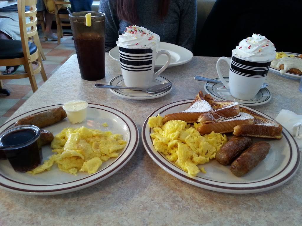 The Runway Cafe | cafe | 861 S Valencia Blvd, Woodlake, CA 93286, USA | 5595648166 OR +1 559-564-8166