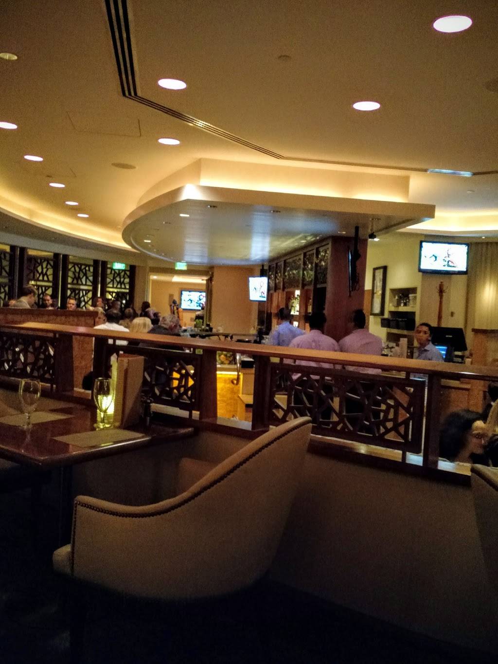 Tamo Bistro & Bar | restaurant | 1 Seaport Ln, Boston, MA 02210, USA | 6173854304 OR +1 617-385-4304