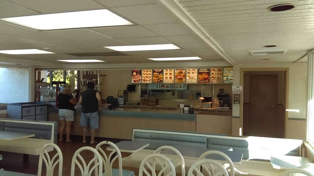 Wienerschnitzel | restaurant | 1212 N Azusa Ave, Covina, CA 91722, USA | 6269667900 OR +1 626-966-7900