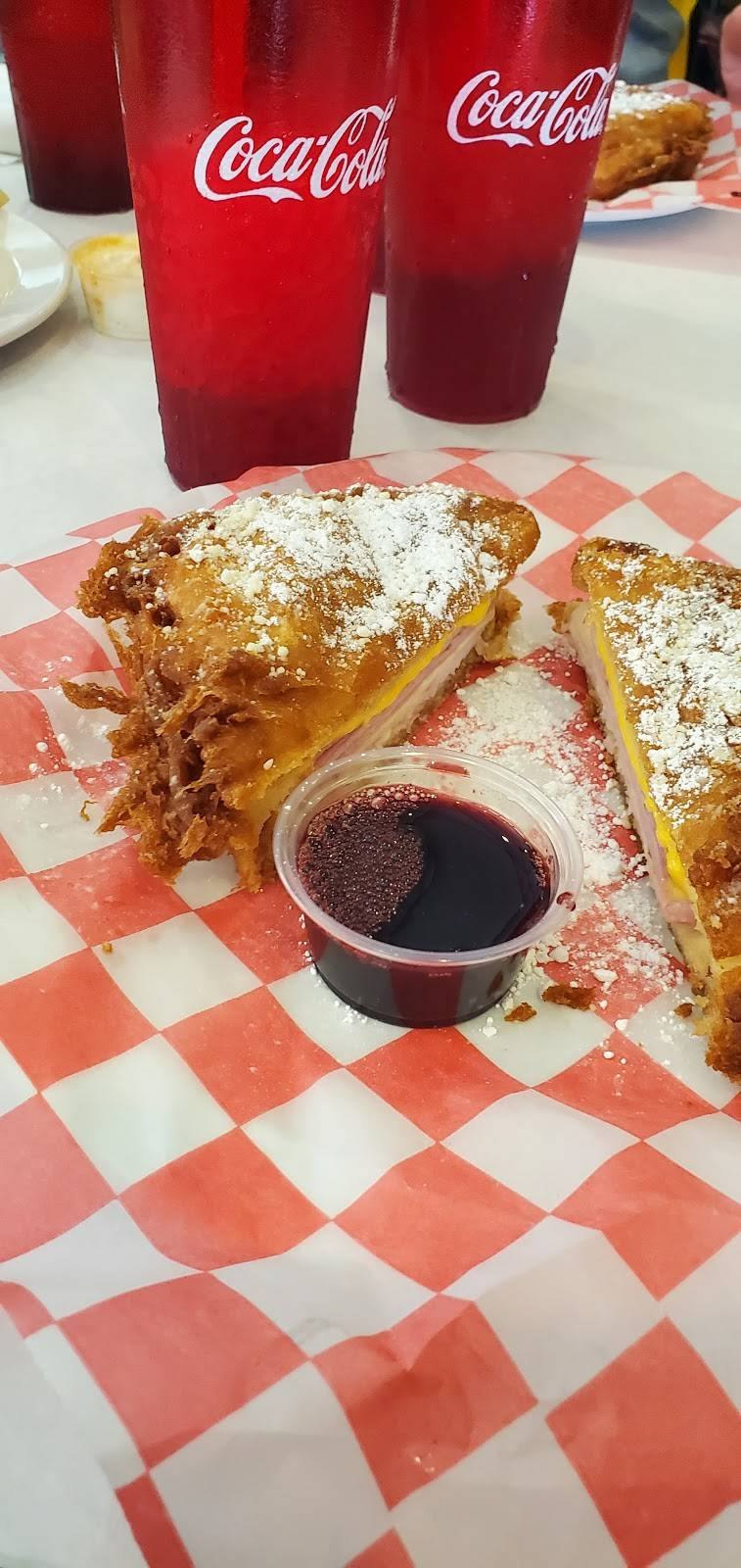 MePas Diner | restaurant | 6643 Sullivan Rd, Greenwell Springs, LA 70739, USA | 2254009912 OR +1 225-400-9912